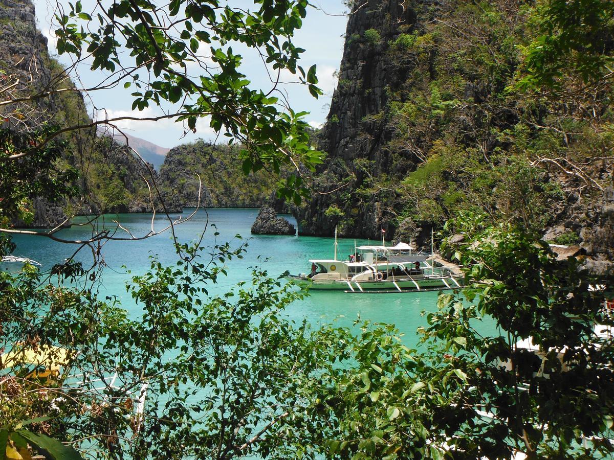 Hotel Rb Transient House Coron Esterno foto