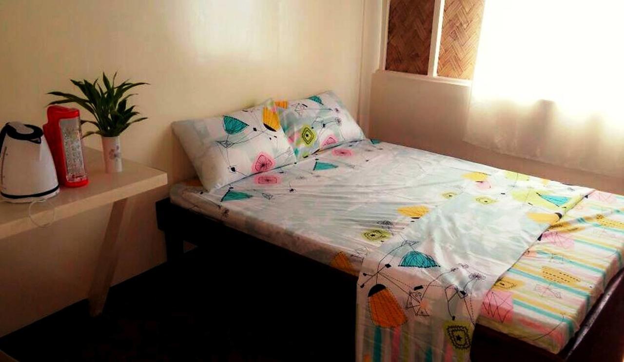 Hotel Rb Transient House Coron Esterno foto