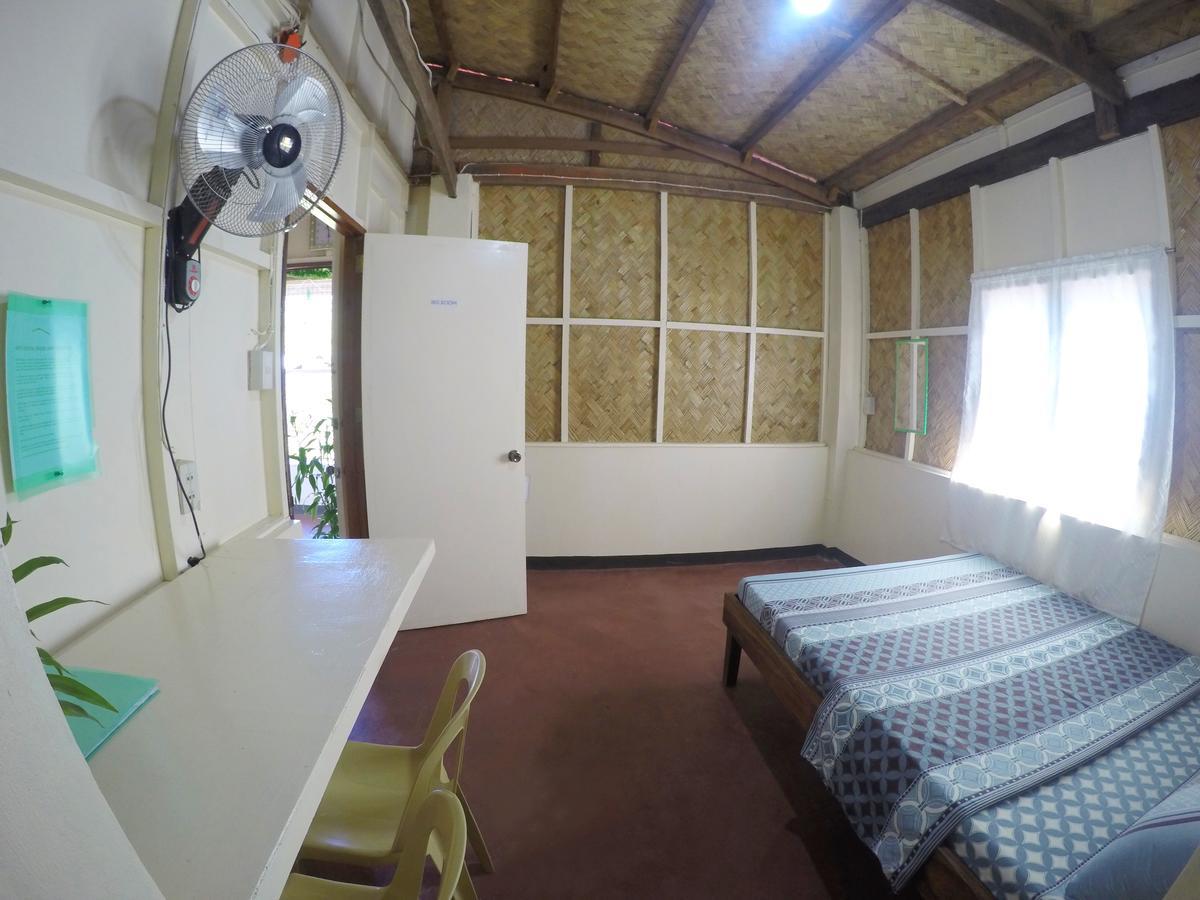 Hotel Rb Transient House Coron Esterno foto