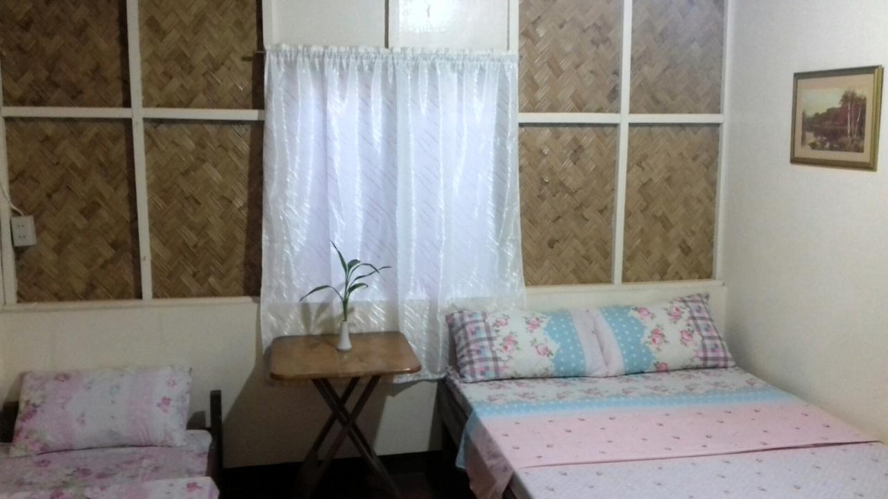 Hotel Rb Transient House Coron Esterno foto