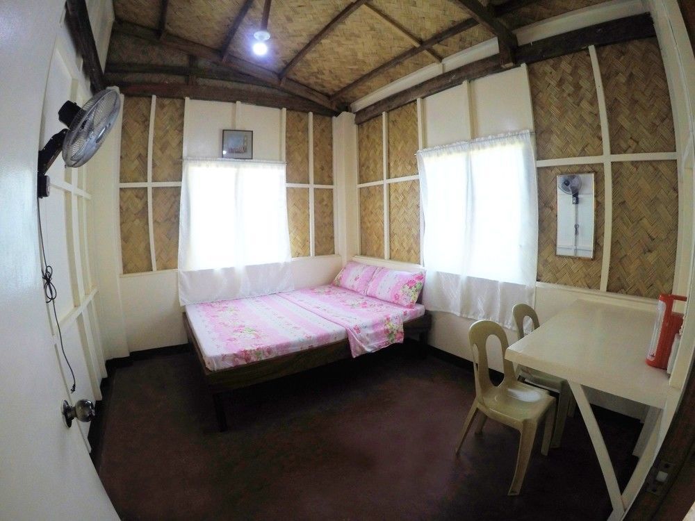 Hotel Rb Transient House Coron Esterno foto